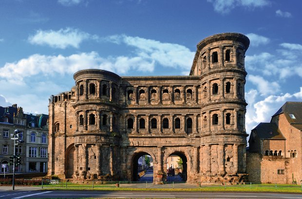 Trier Mosel Rheinland-Pfalz Deutschland © Stefan Körber-fotolia.com