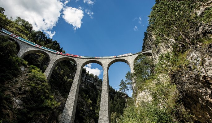 Scheiz © Rhaetische Bahn/swiss-image.ch/Andrea Badrutt