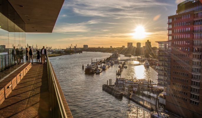 Hamburg Deutschland © magowitten - stock.adobe.com